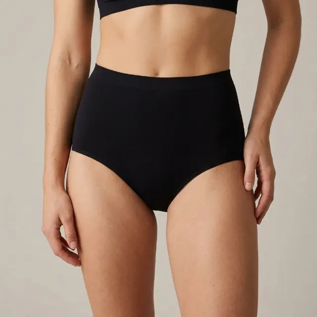 Seamless High-Waisted Underwear Catalog Photo